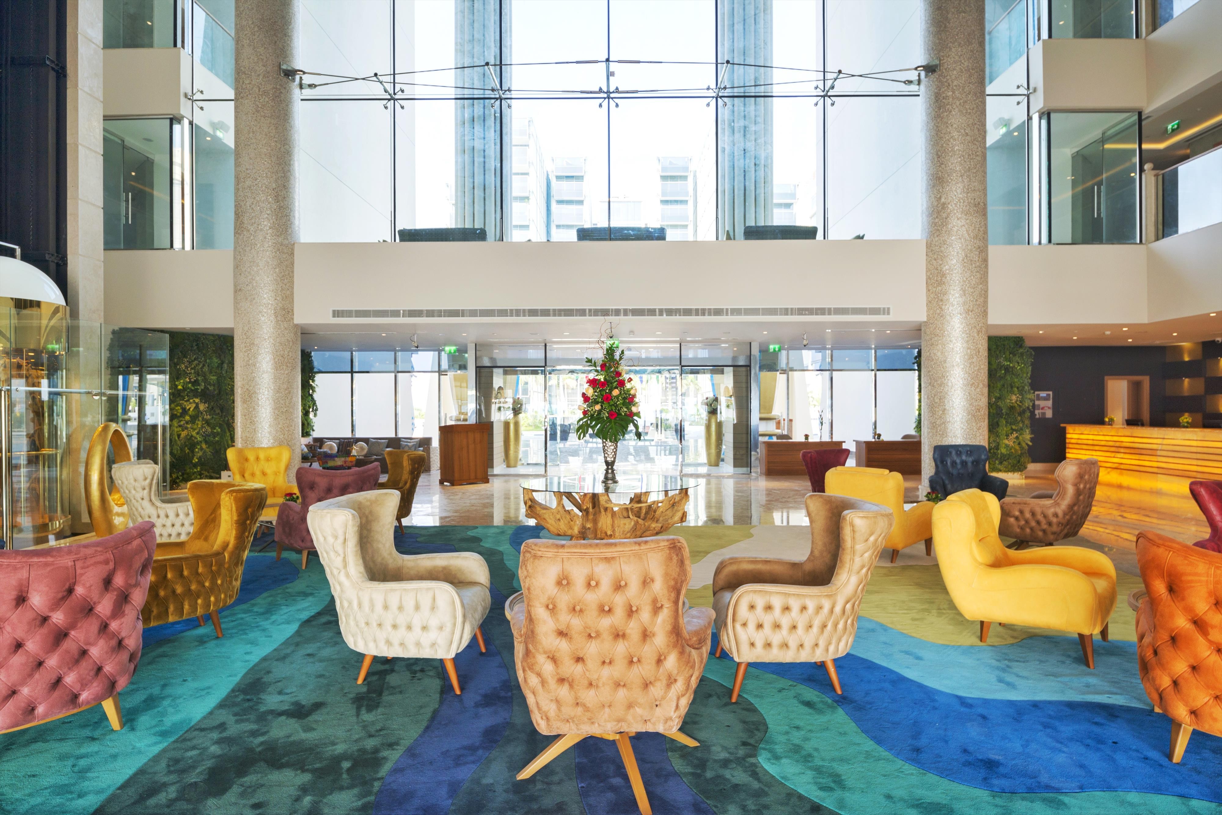 Royal Central Hotel The Palm    4