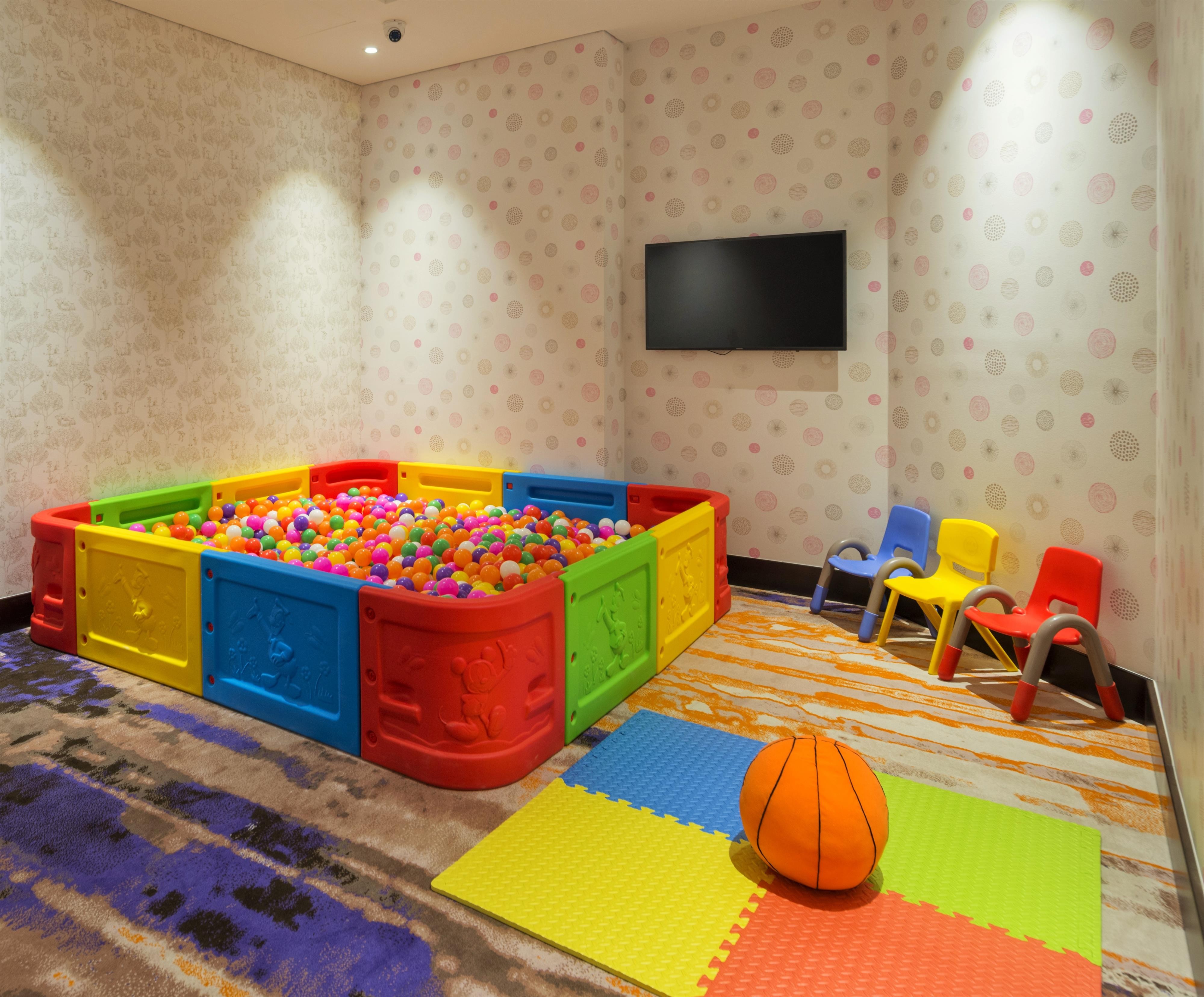 Royal Central Hotel The Palm    14