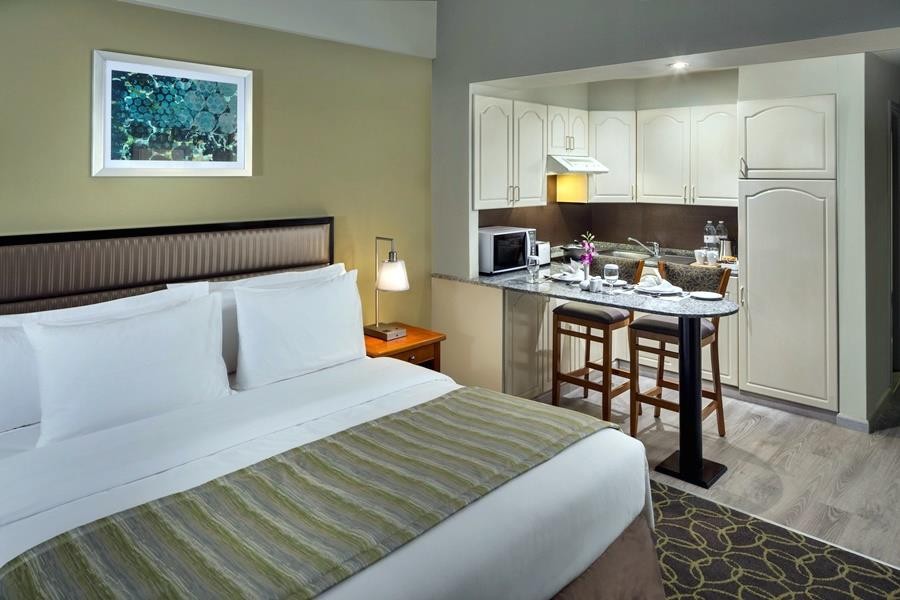 Savoy Park Hotel Apartment 4