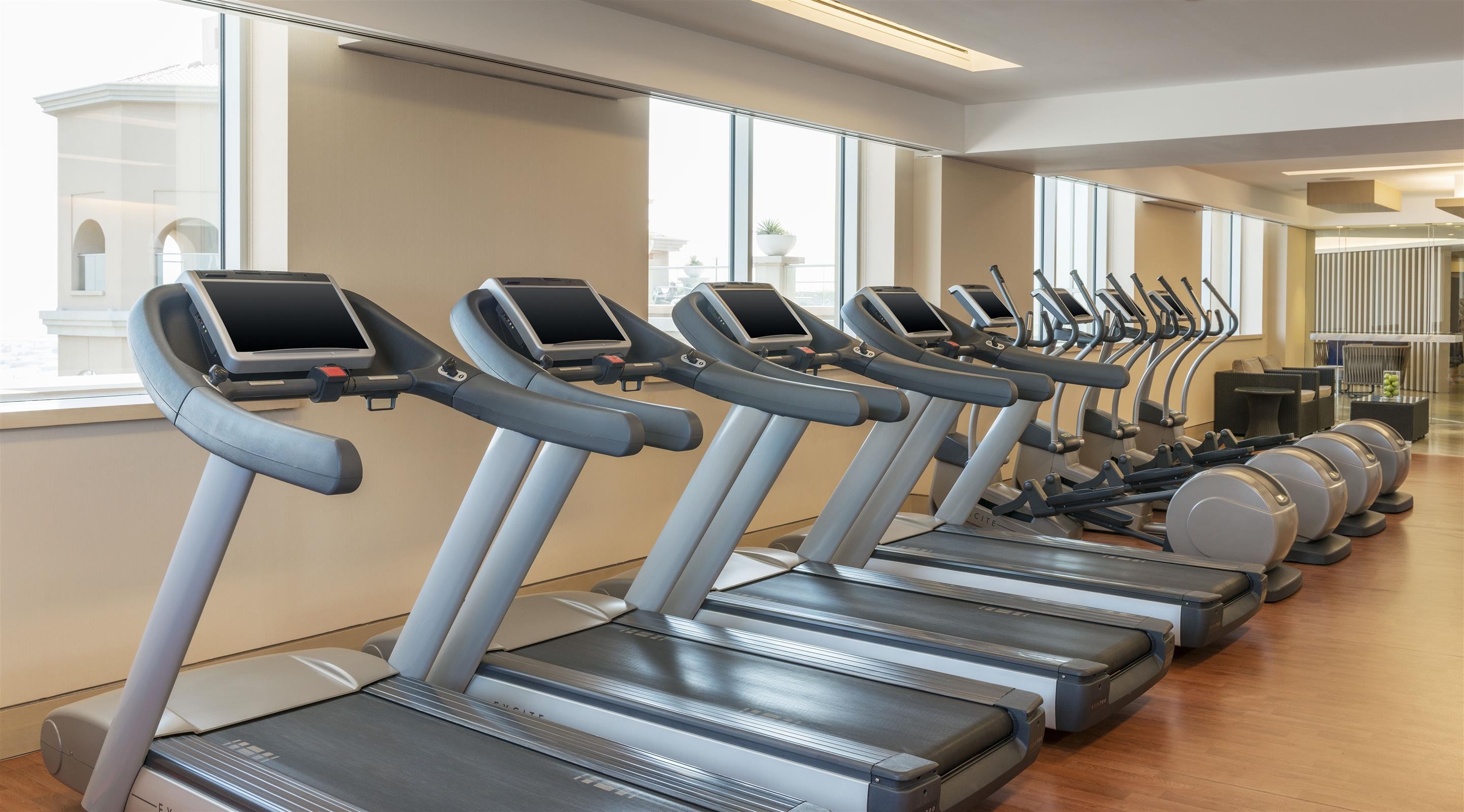 Sheraton Dubai Mall of the Emirates Hotel 14