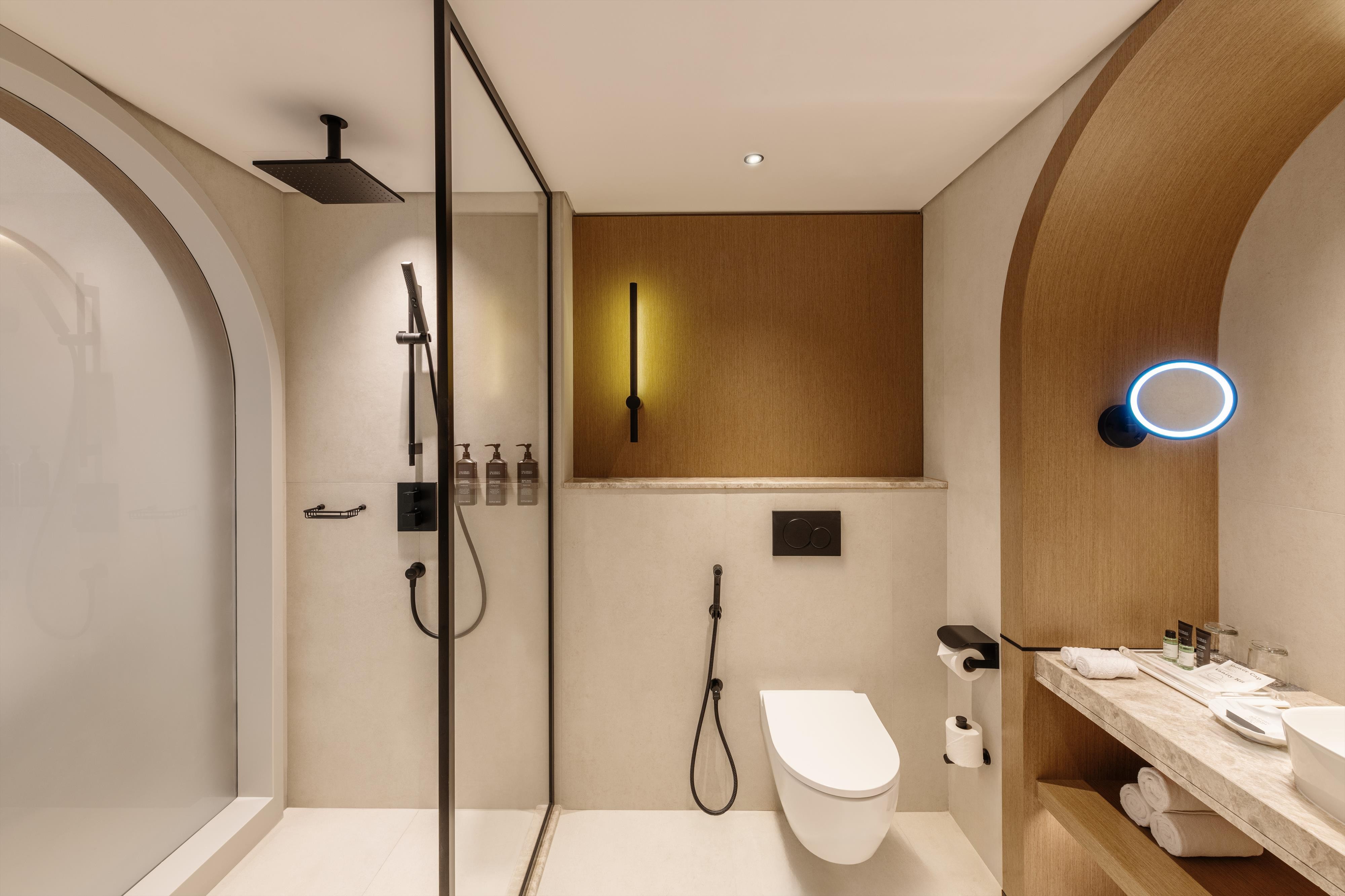 Sheraton Jumeirah Beach    10