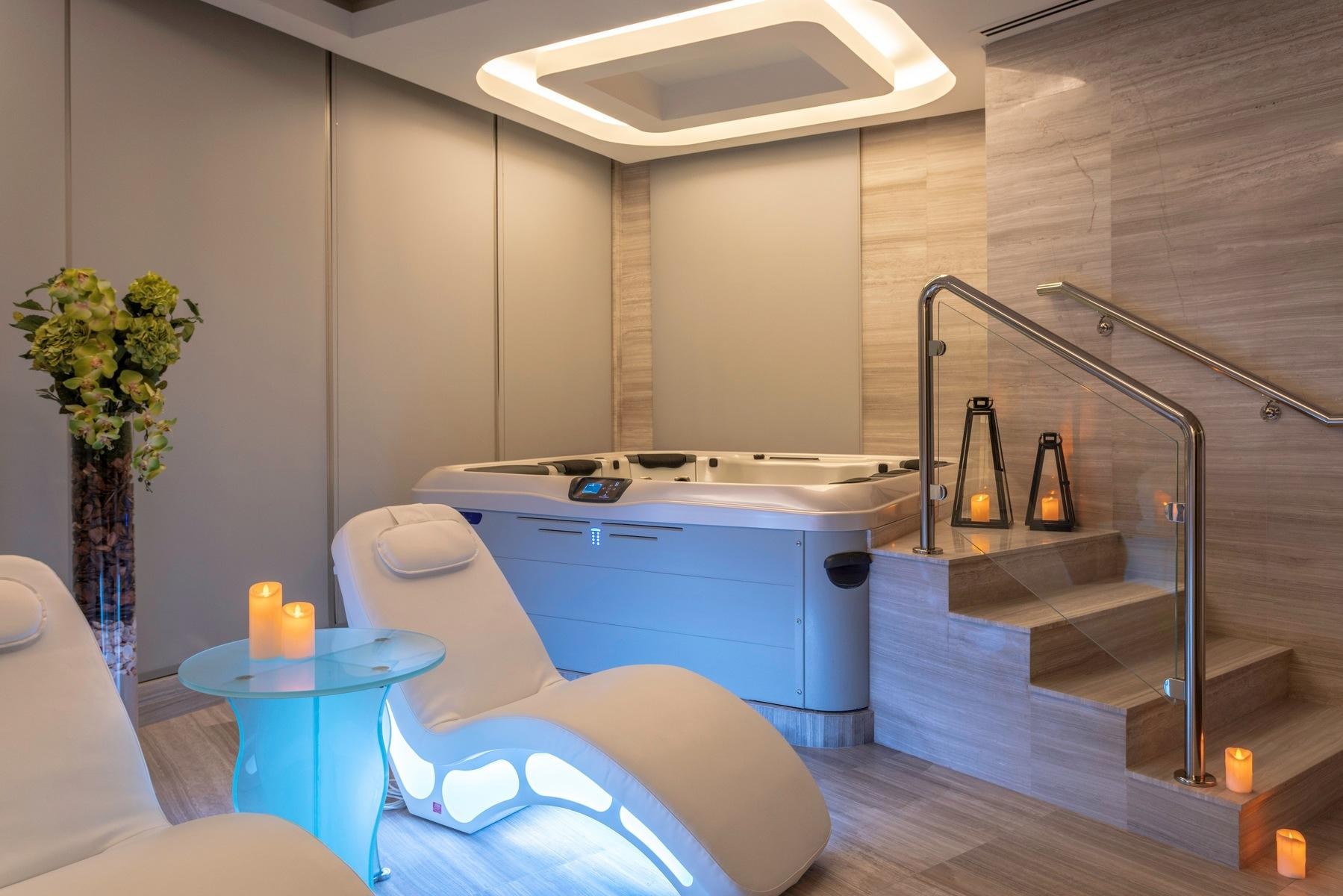 the Renaissance Business Bay Hotel  8