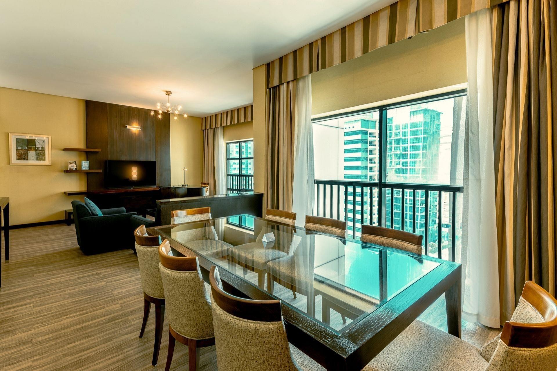 TIME Oak Hotel and Suites 9