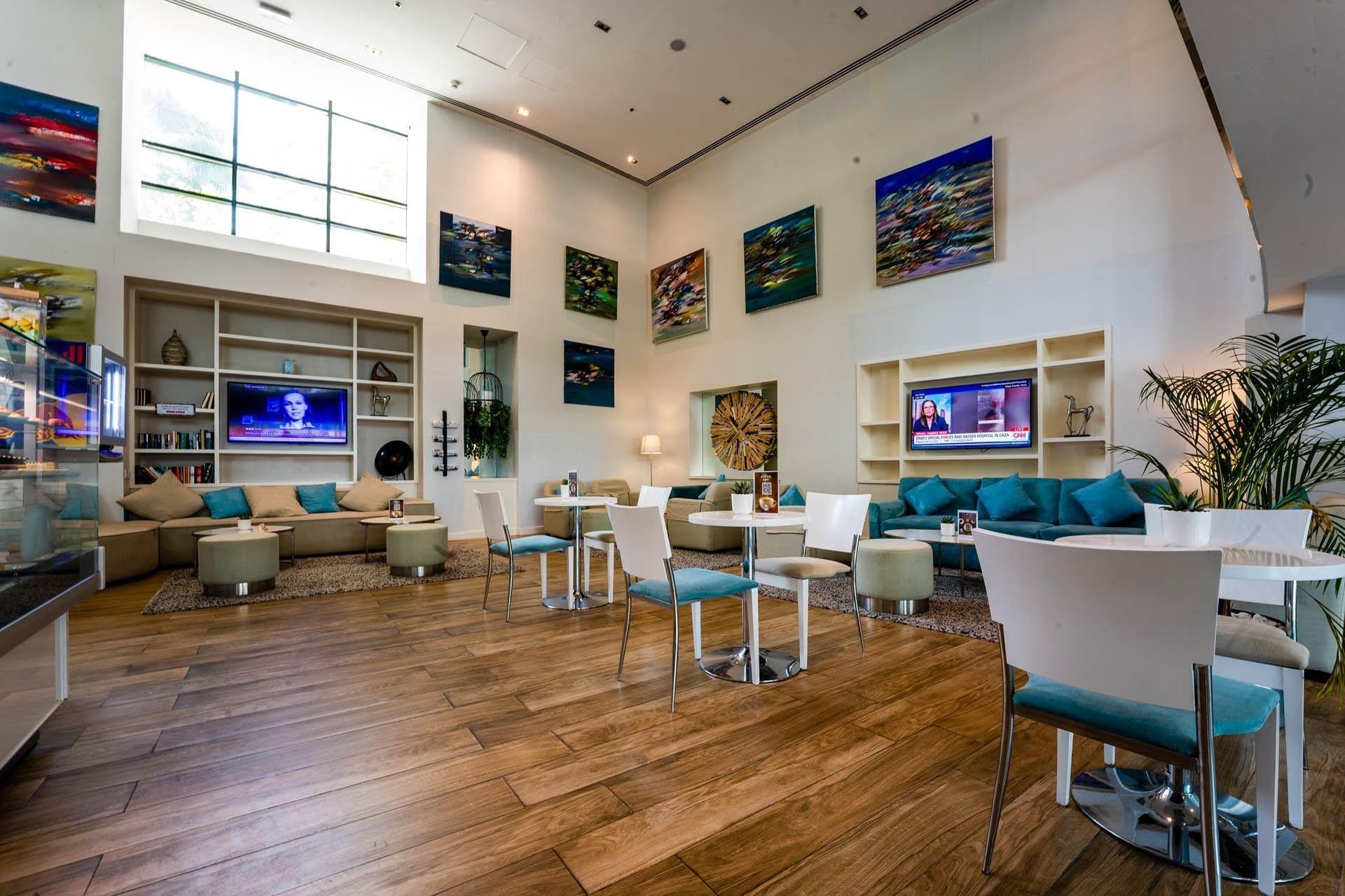 TIME Oak Hotel and Suites 11