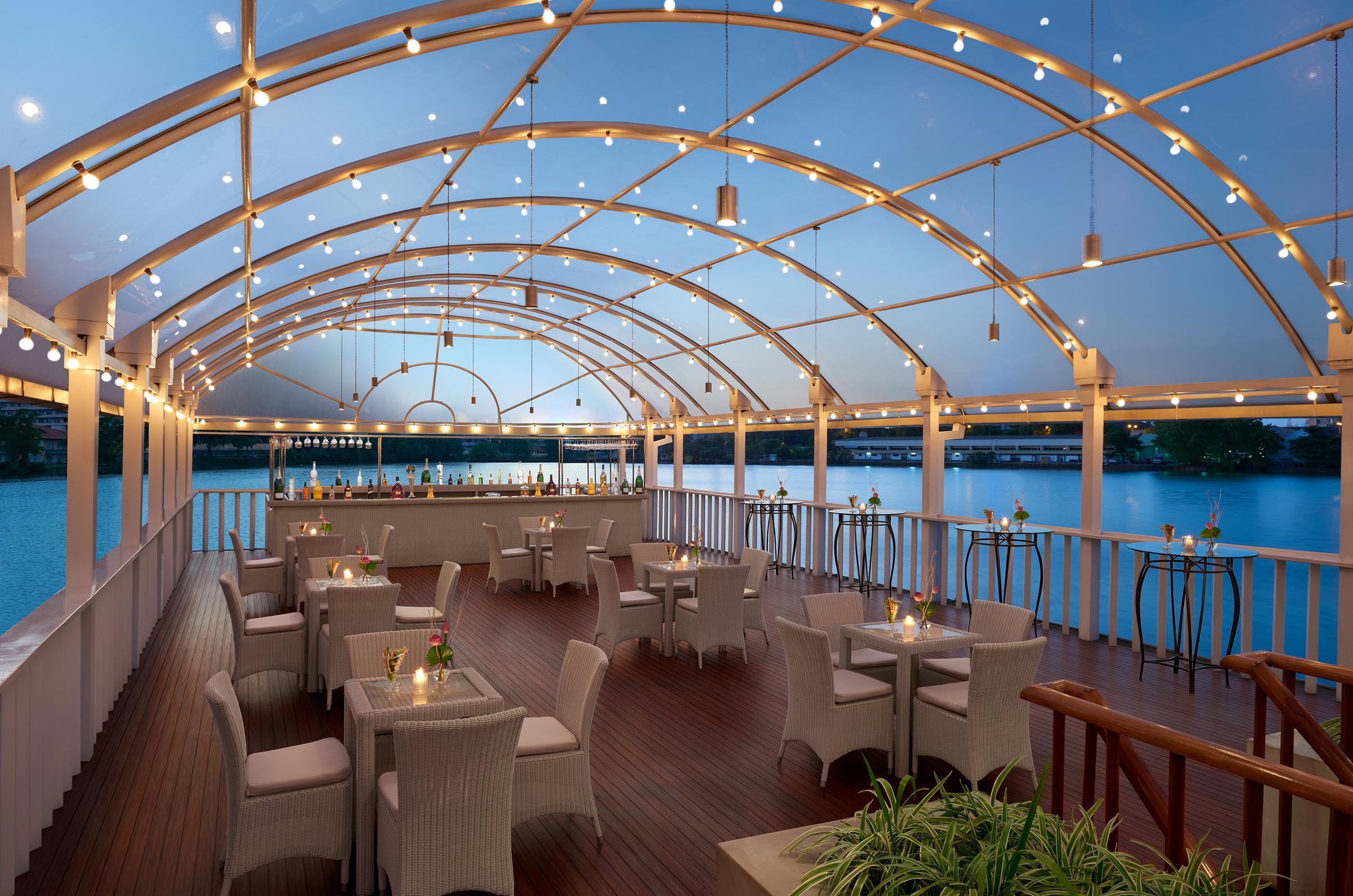 Cinnamon Lakeside Colombo 11