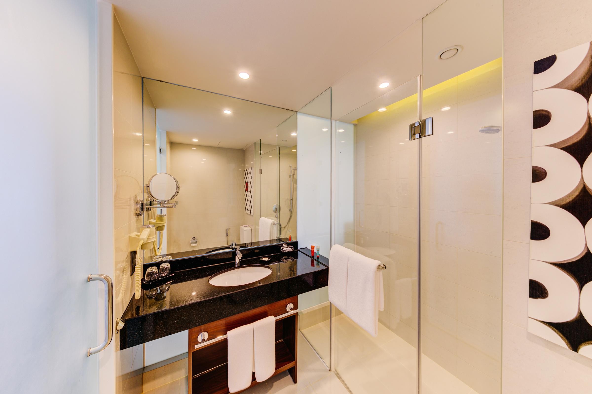 Cinnamon Red Colombo 11