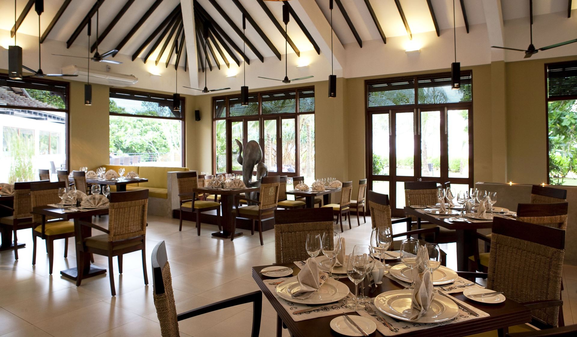 Club Hotel Dolphin 7