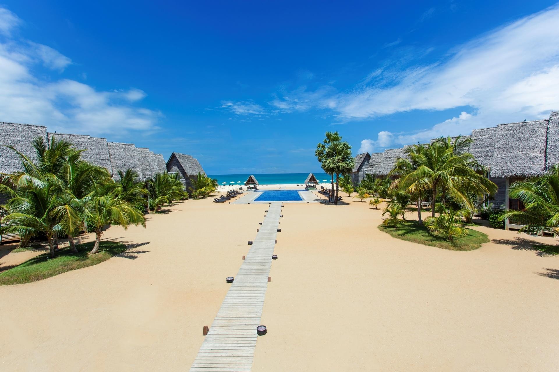 Maalu Maalu Resort & Spa Pasikuda