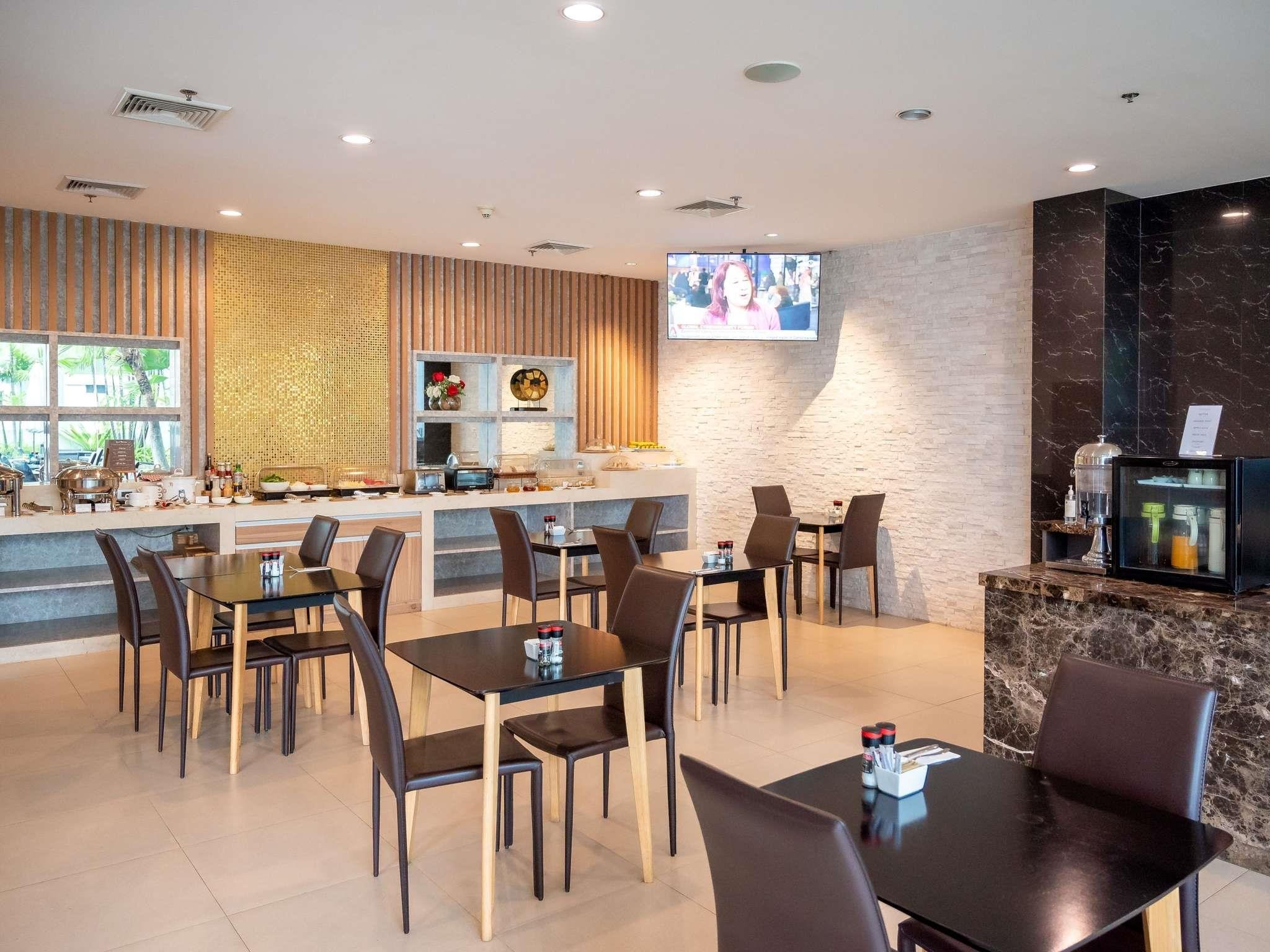 Grand Mercure Bangkok Asoke Residence 8