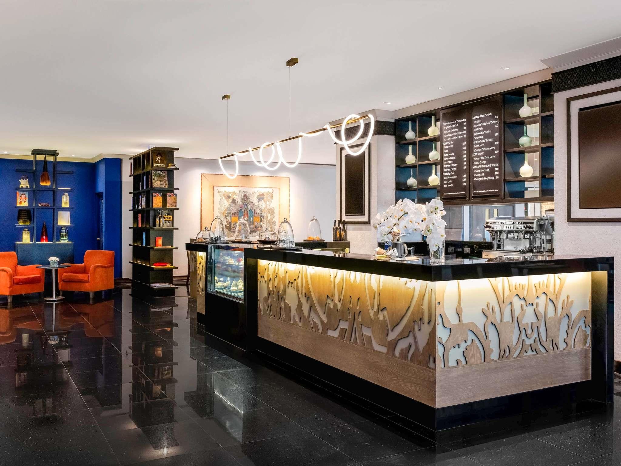 Grand Mercure Bangkok Atrium 15