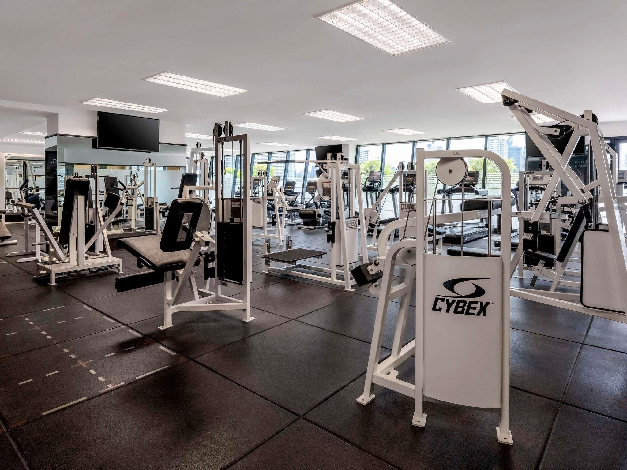 Grand Mercure Bangkok Atrium 16