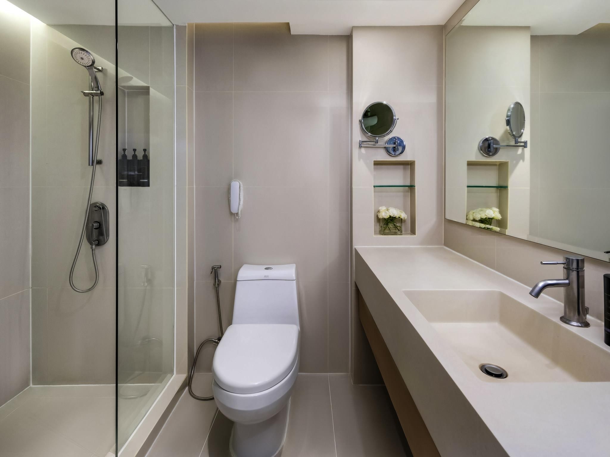 Grand Mercure Bangkok Atrium 8