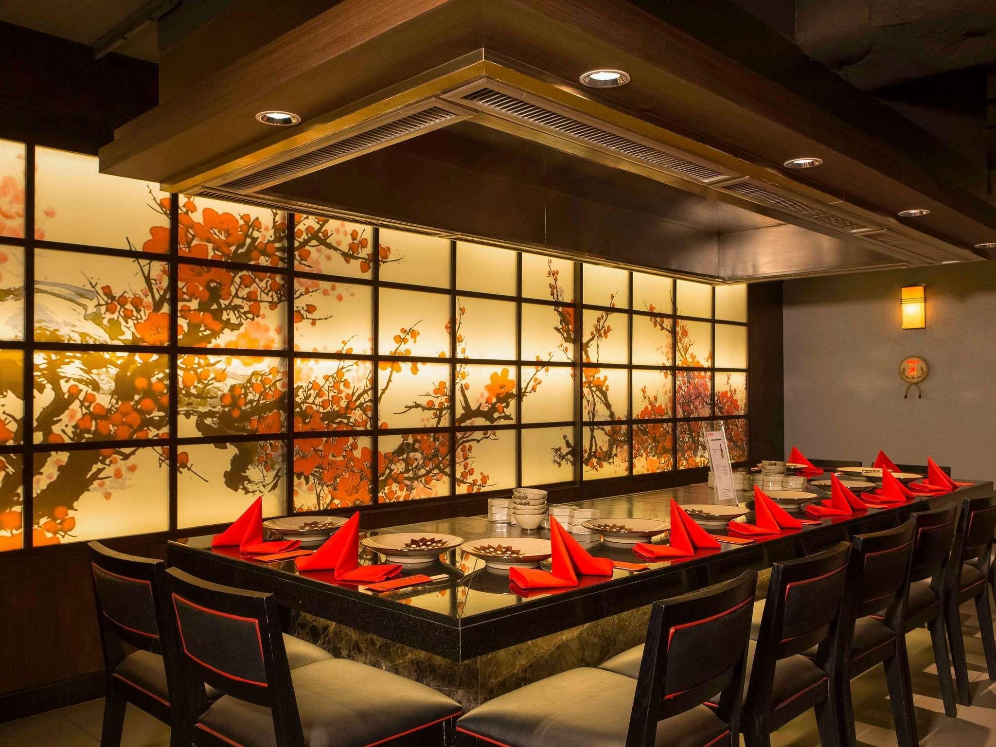 Grand Mercure Bangkok Atrium 12