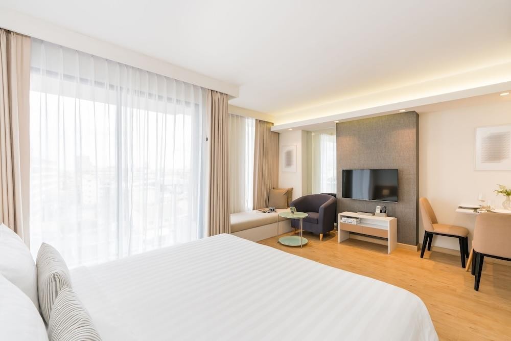 Aster Hotel and Residence (ex At Mind Premier Suites Hotel)