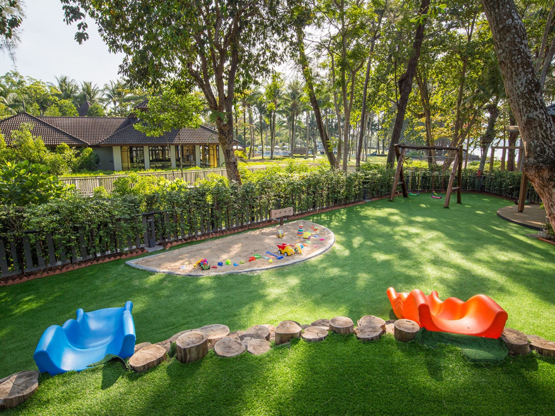 Dusit Thani Krabi 13