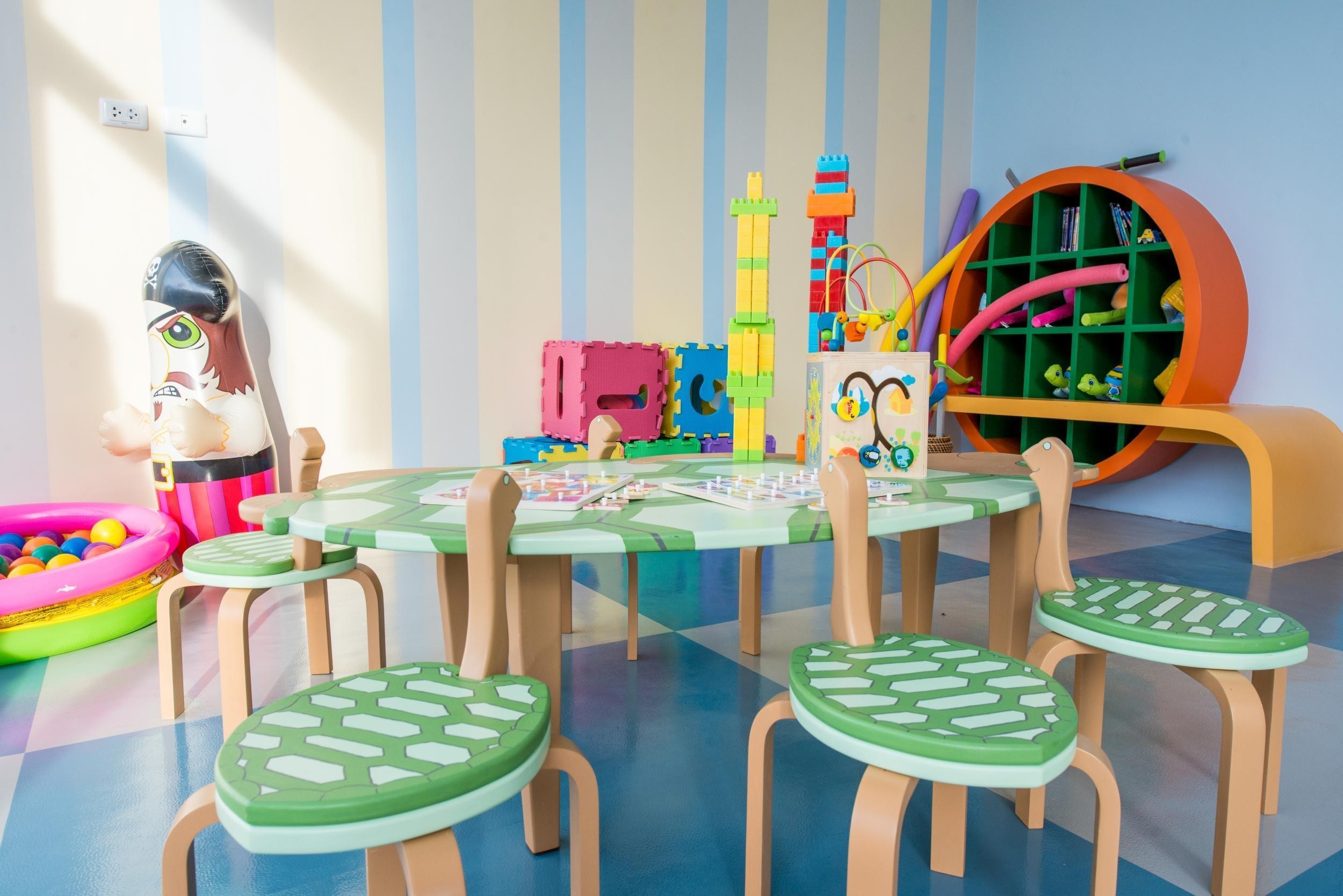 Aleenta Phuket Resort and Spa 11