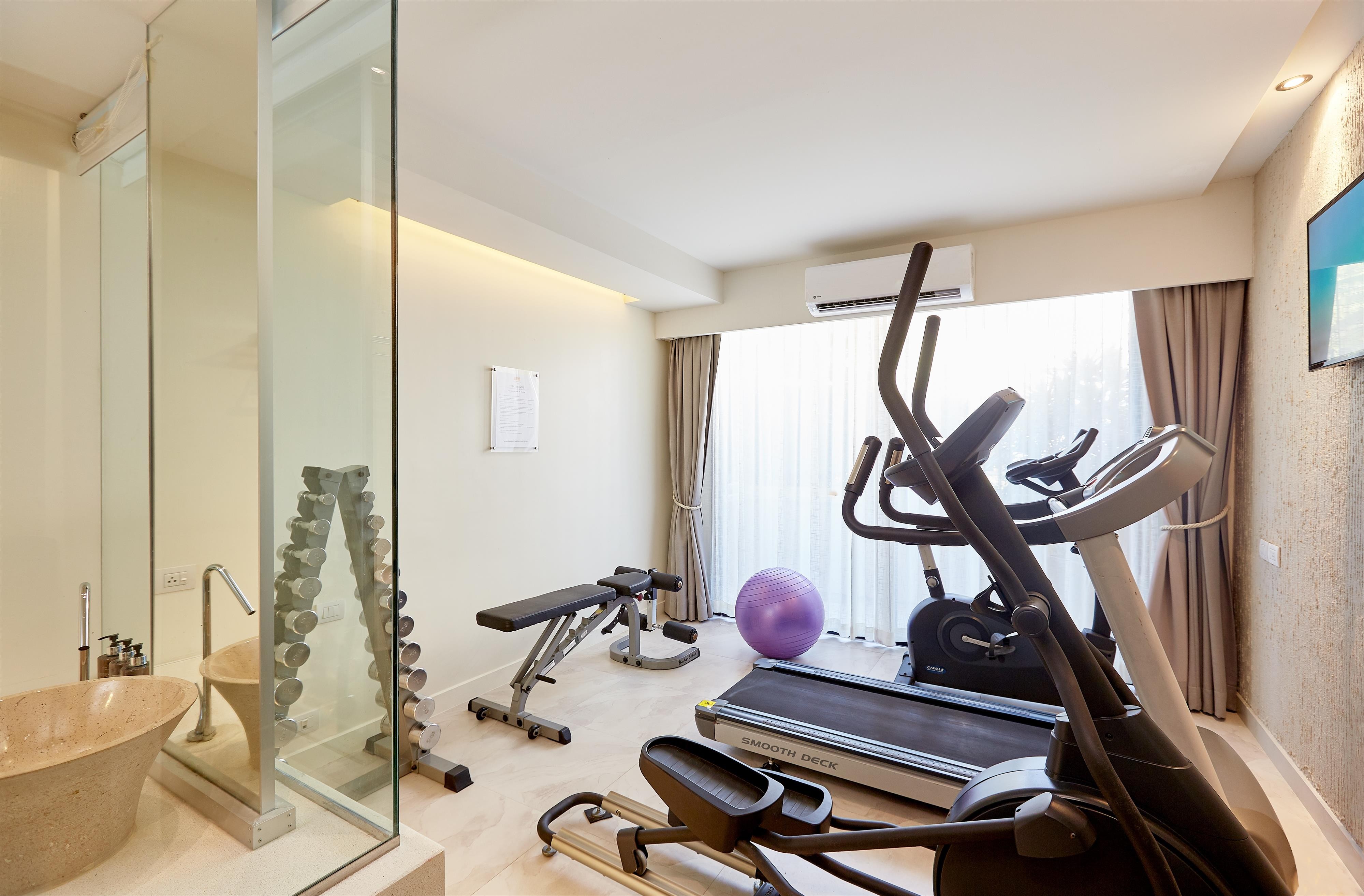 Bandara Phuket Beach Resort 10