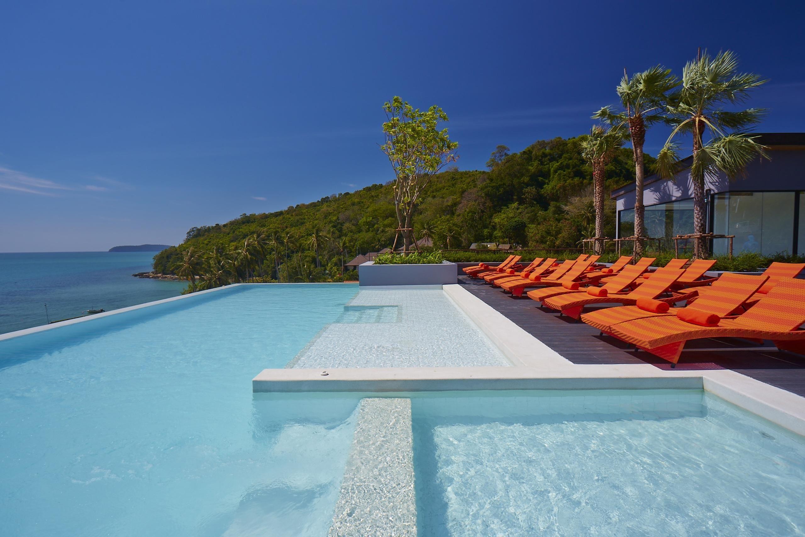 Bandara Phuket Beach Resort