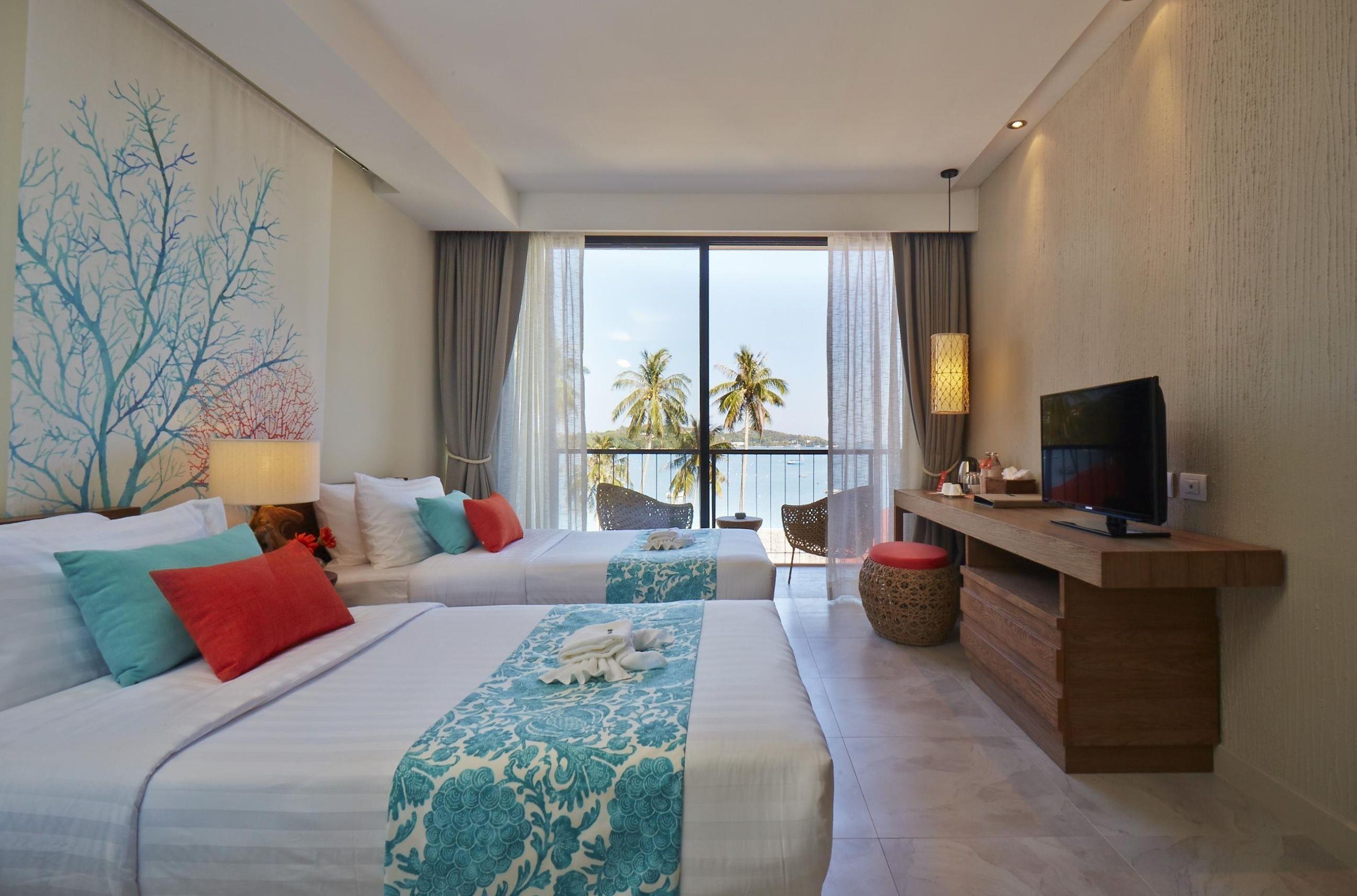 Bandara Phuket Beach Resort 7