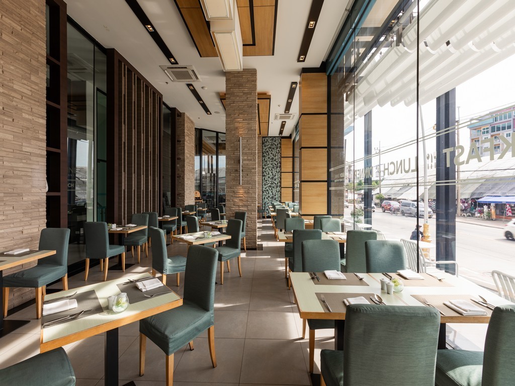 The Marina Phuket Hotel 7