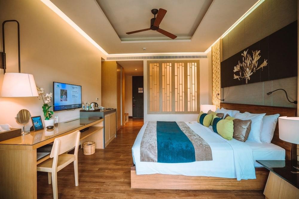 Chaweng Regent Beach Resort 8