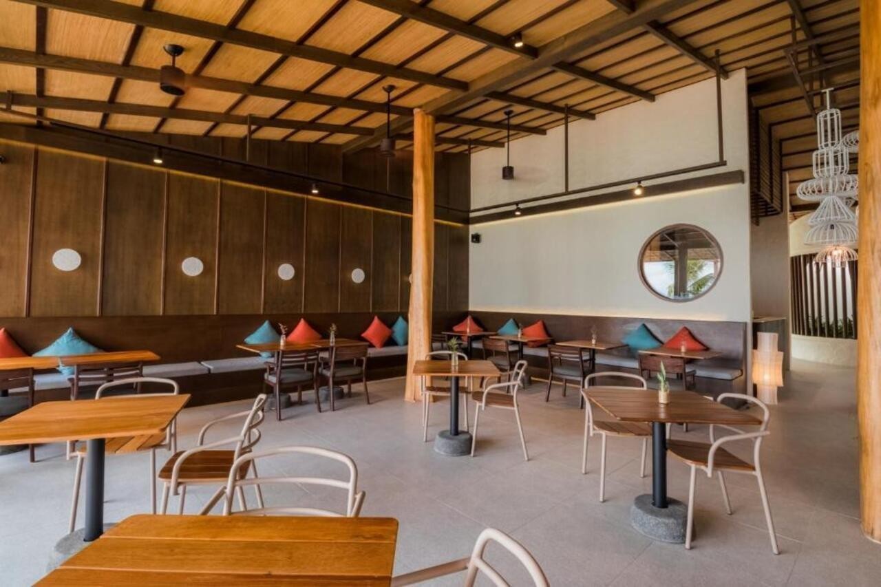 The Flow Samui Beach Resort 11