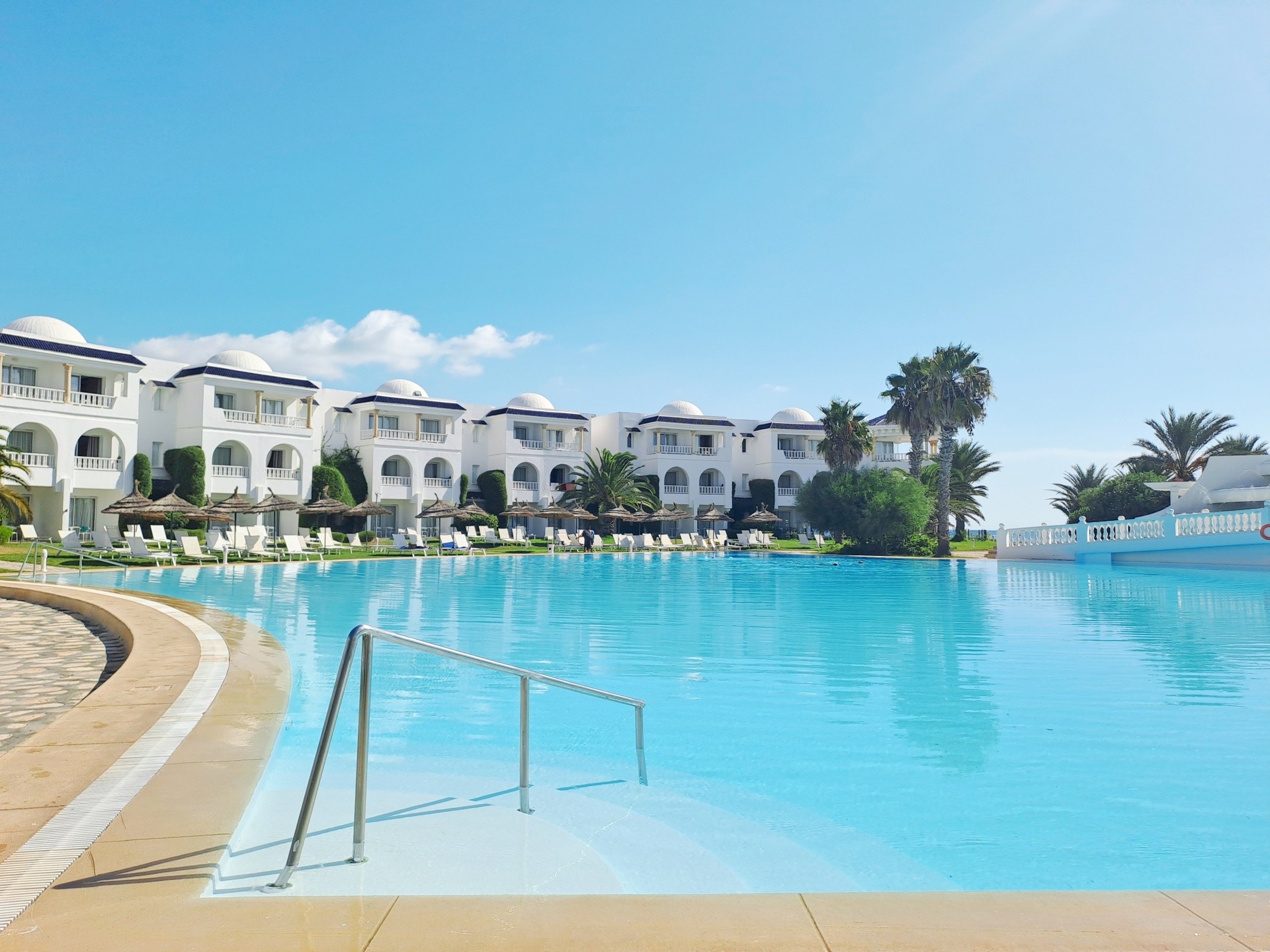 Royal Tulip Taj Sultan