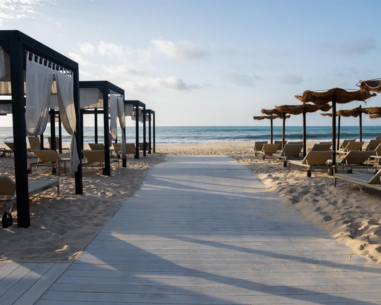 Les Orangers Garden Villa & Bungalows 5