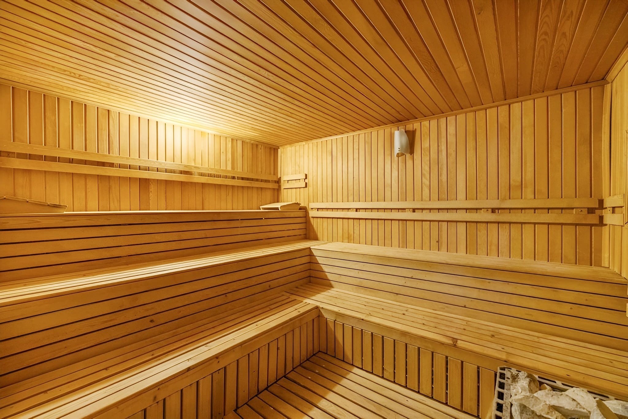 THE HOLIDAY RESORT 23