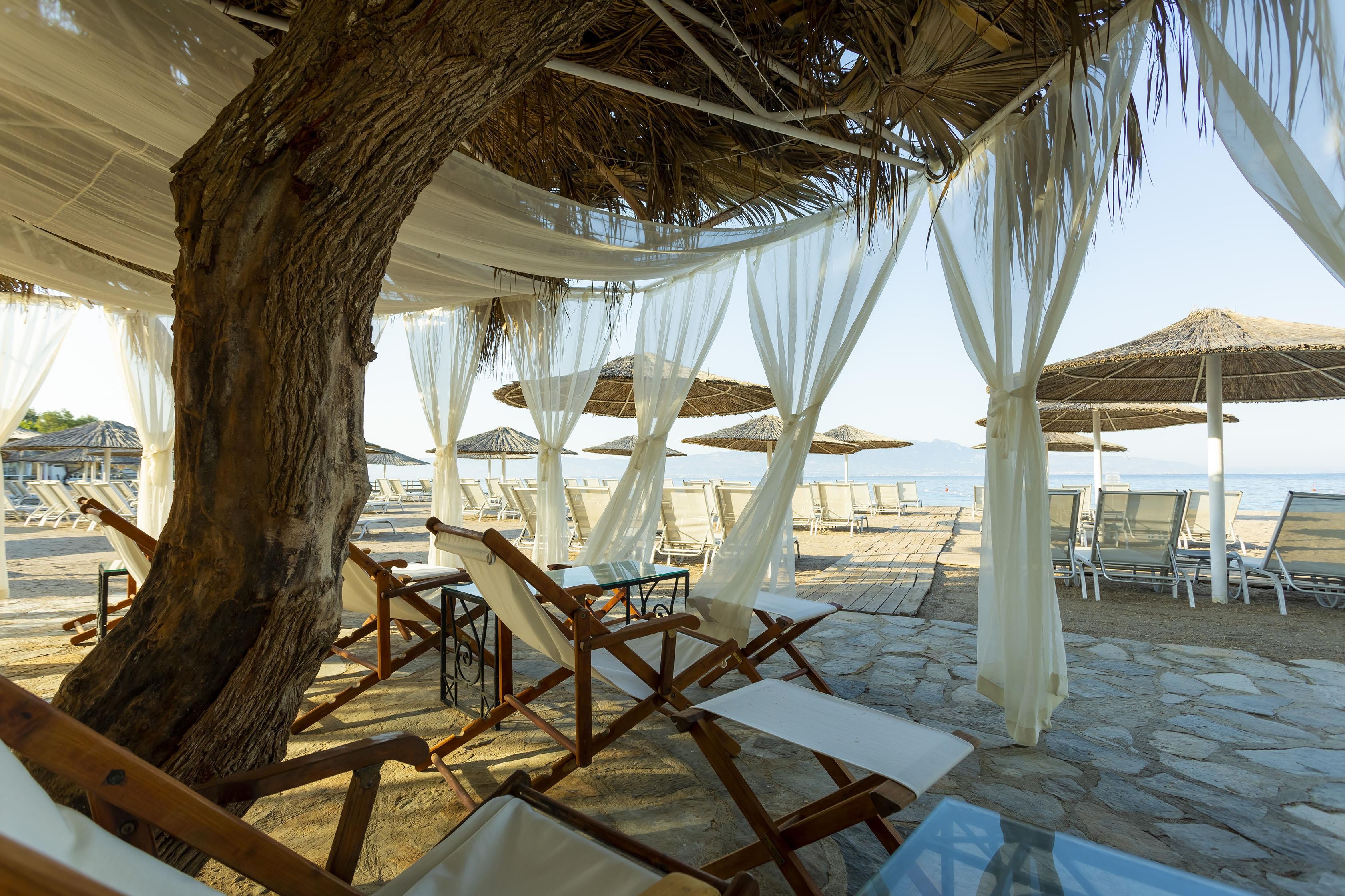 Charm Beach Hotel 11