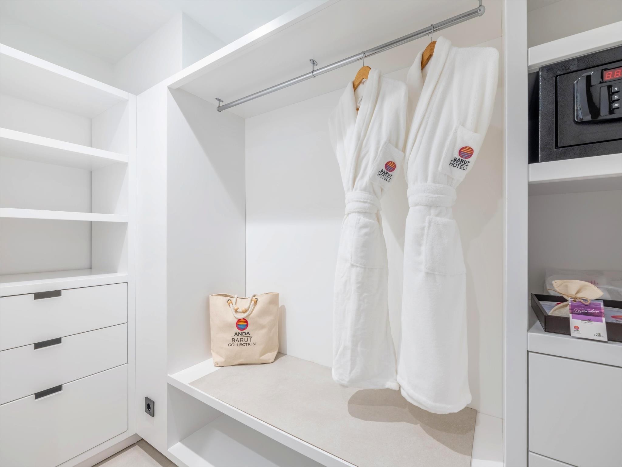 Anda Barut Collection 39