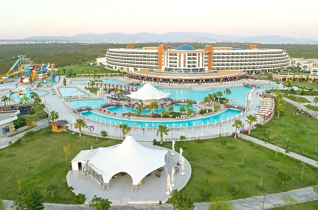 Aquasis De Luxe Resort and SPA