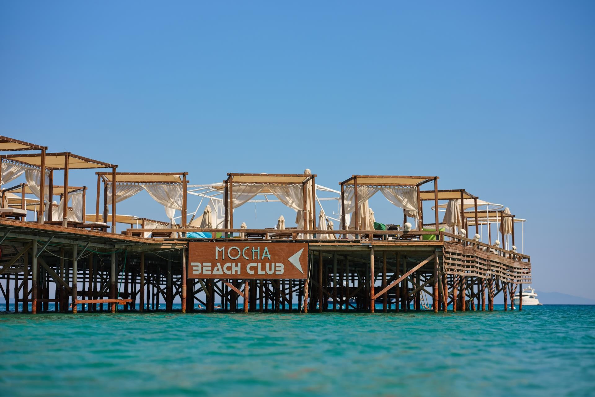 LAUR HOTELS – fotka 59