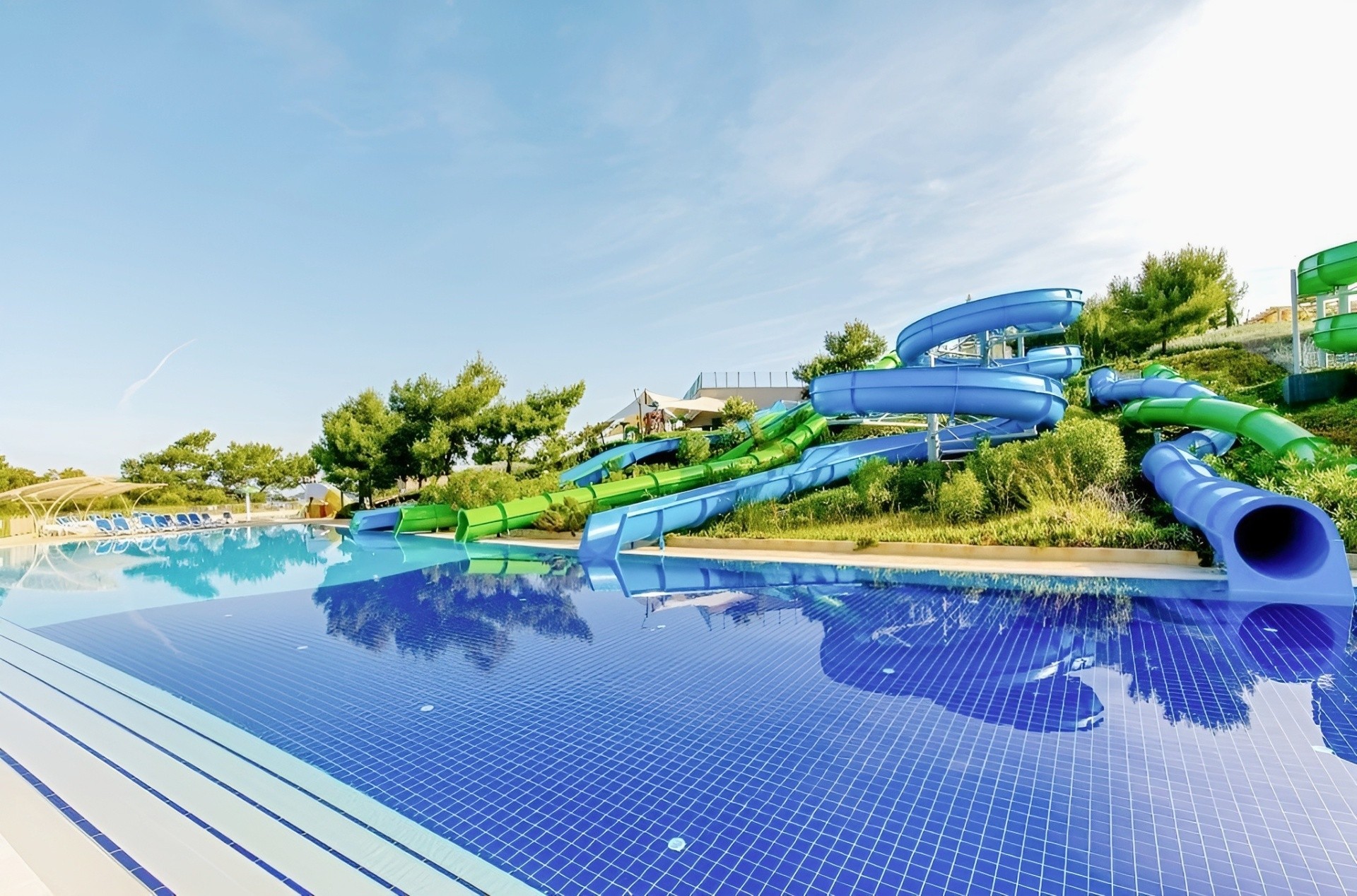 La Blanche Island 11