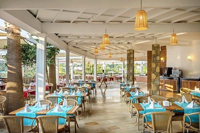 Blue Dreams Resort  11