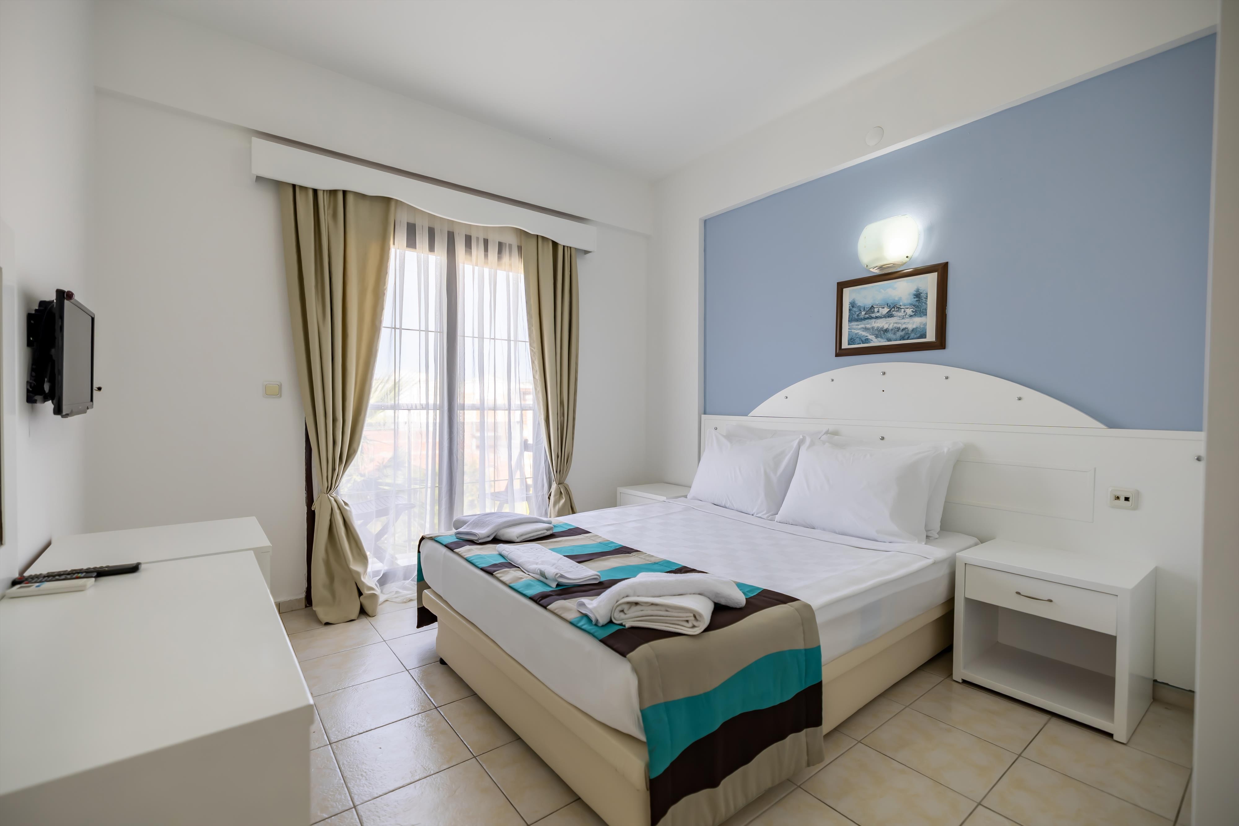 MaxSea Beach Hotel 10