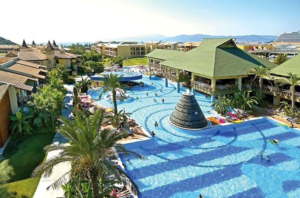 Aqua Fantasy Aquapark Hotel 2