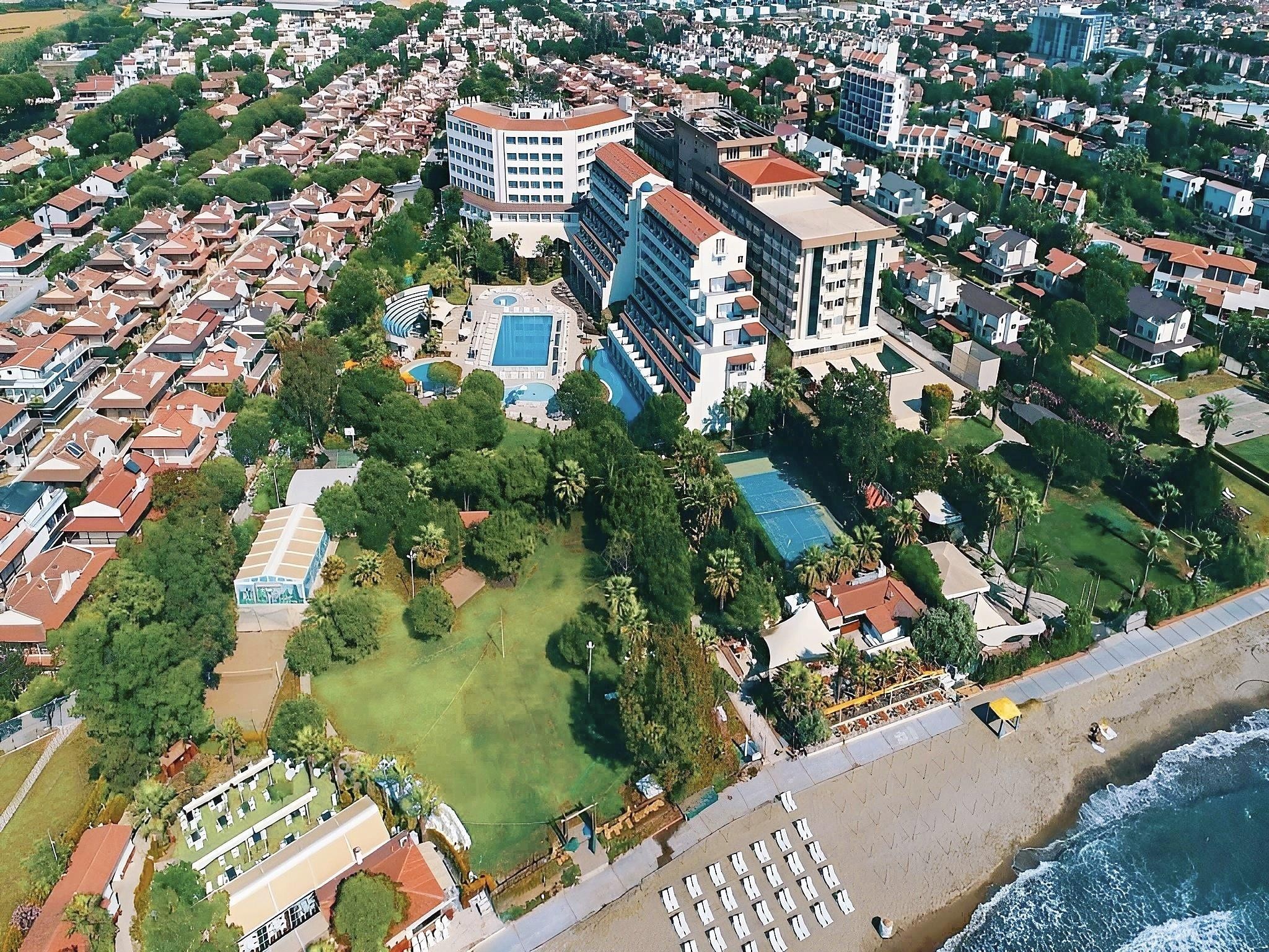 Batihan Beach Resort 8