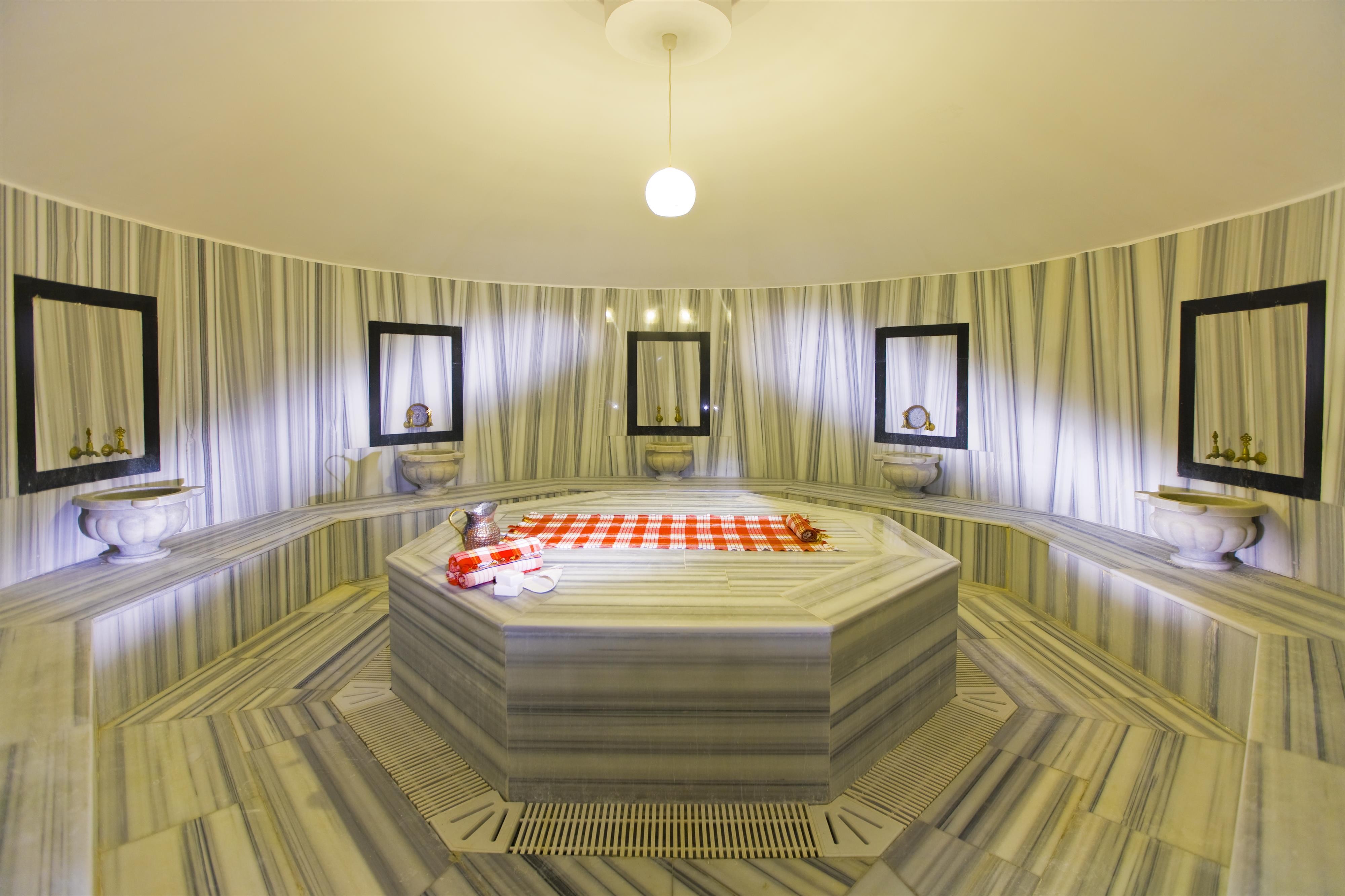 Fantasia Hotel Deluxe 23