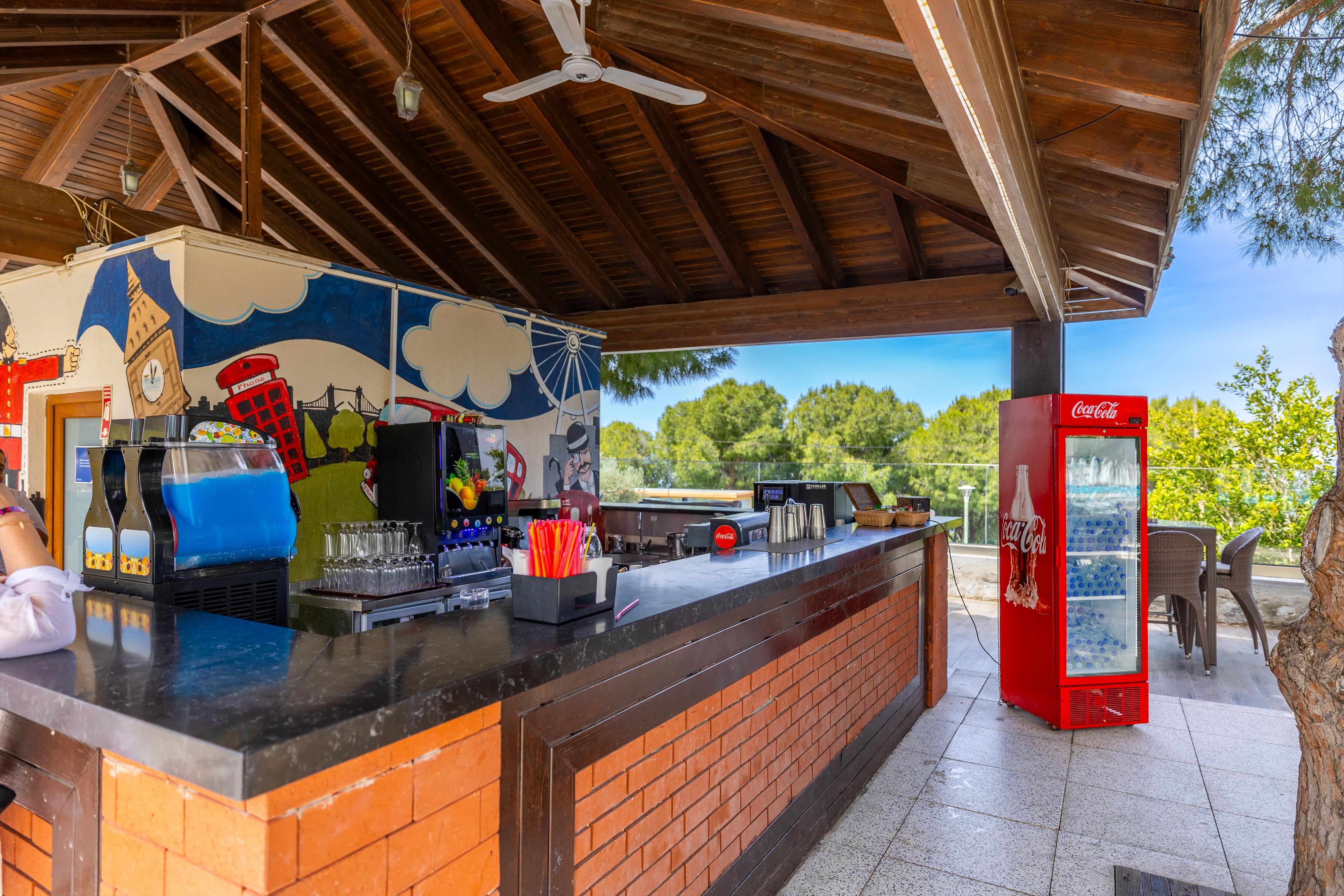 Ramada Resort Kusadasi & Golf 27