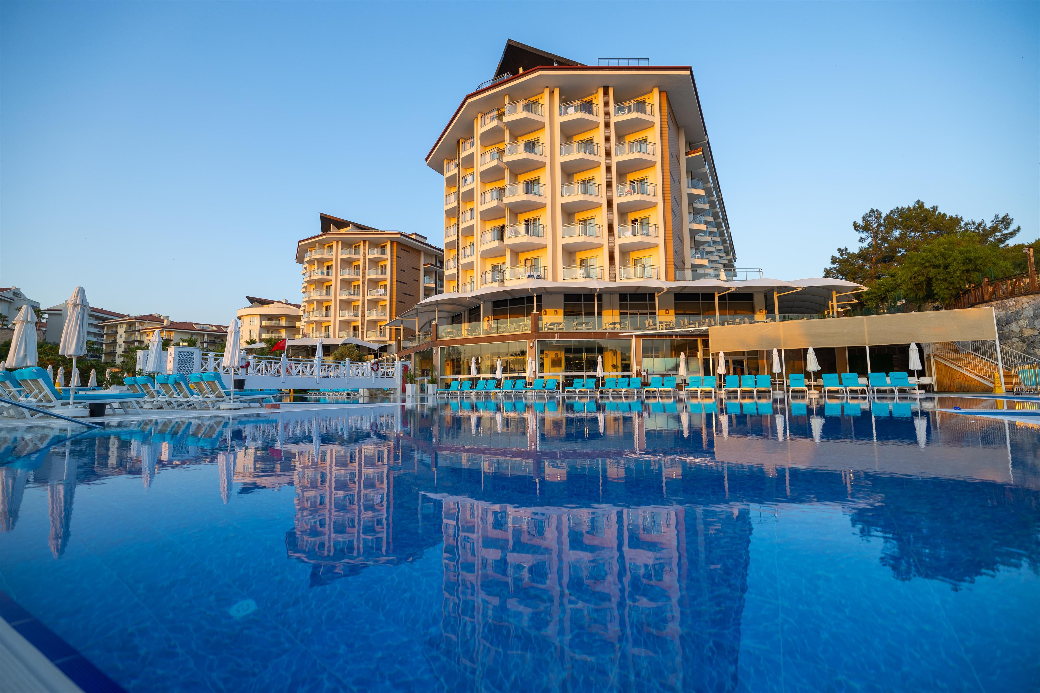 Ramada Resort Kusadasi & Golf