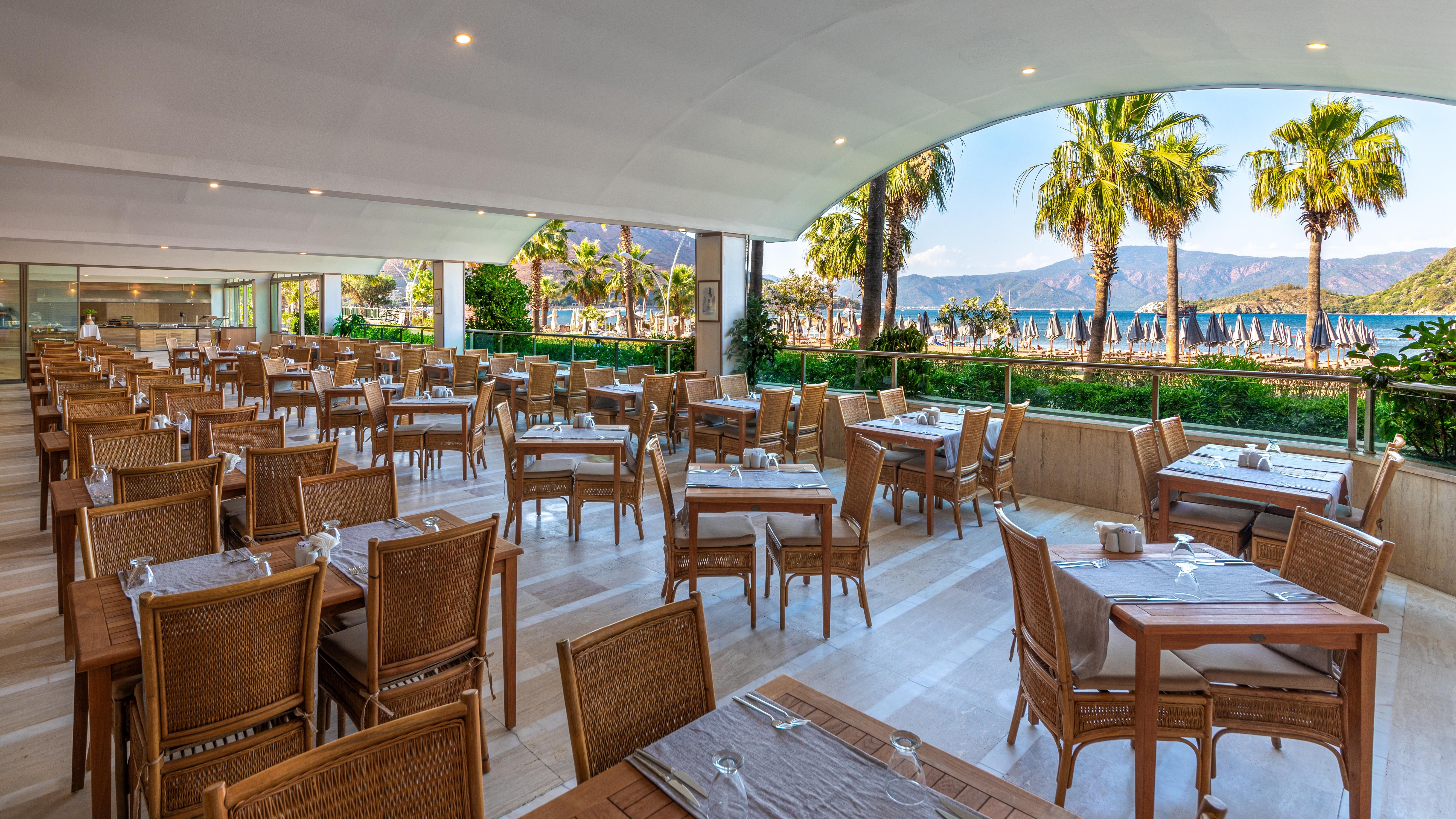 Faros Premium Beach Hotel – fotka 12