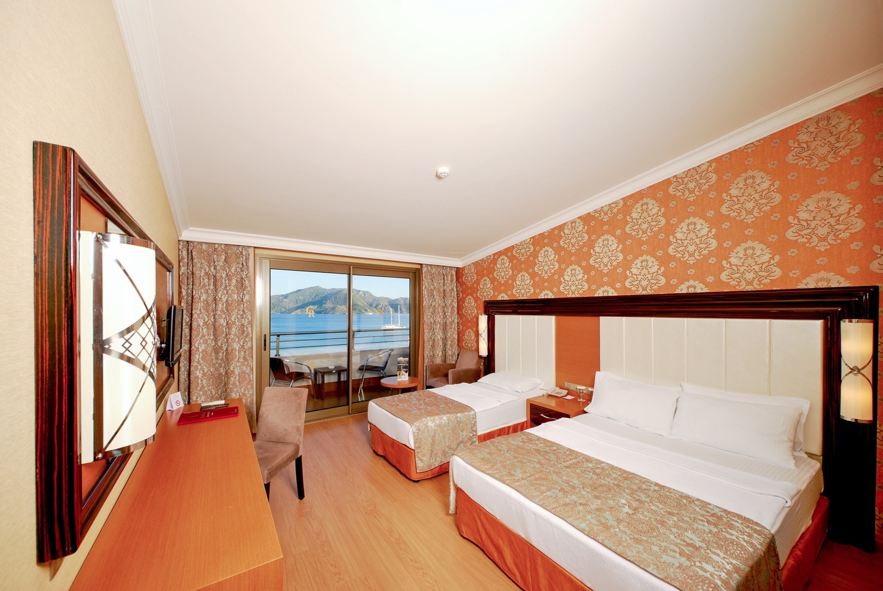 Golden Rock Beach Hotel 14