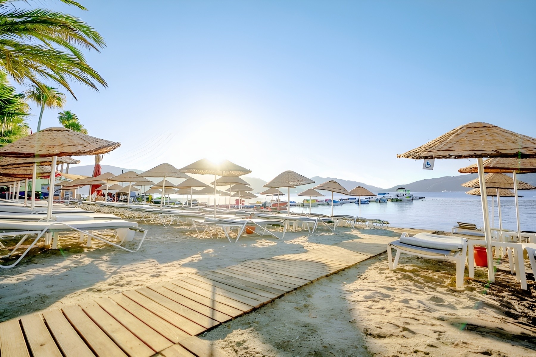 Golden Rock Beach Hotel 8