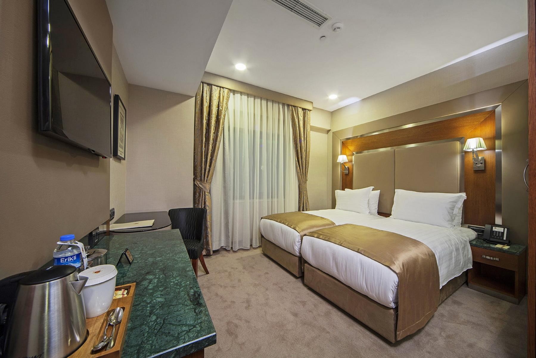 Dosso Dossi Hotels Old City 2