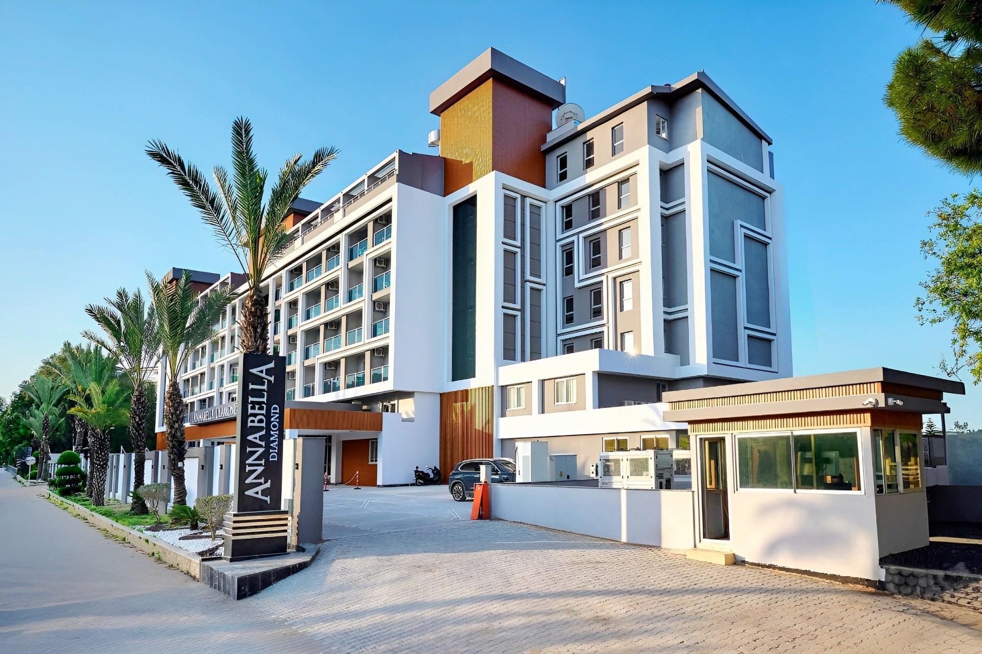 Annabella Diamond 24