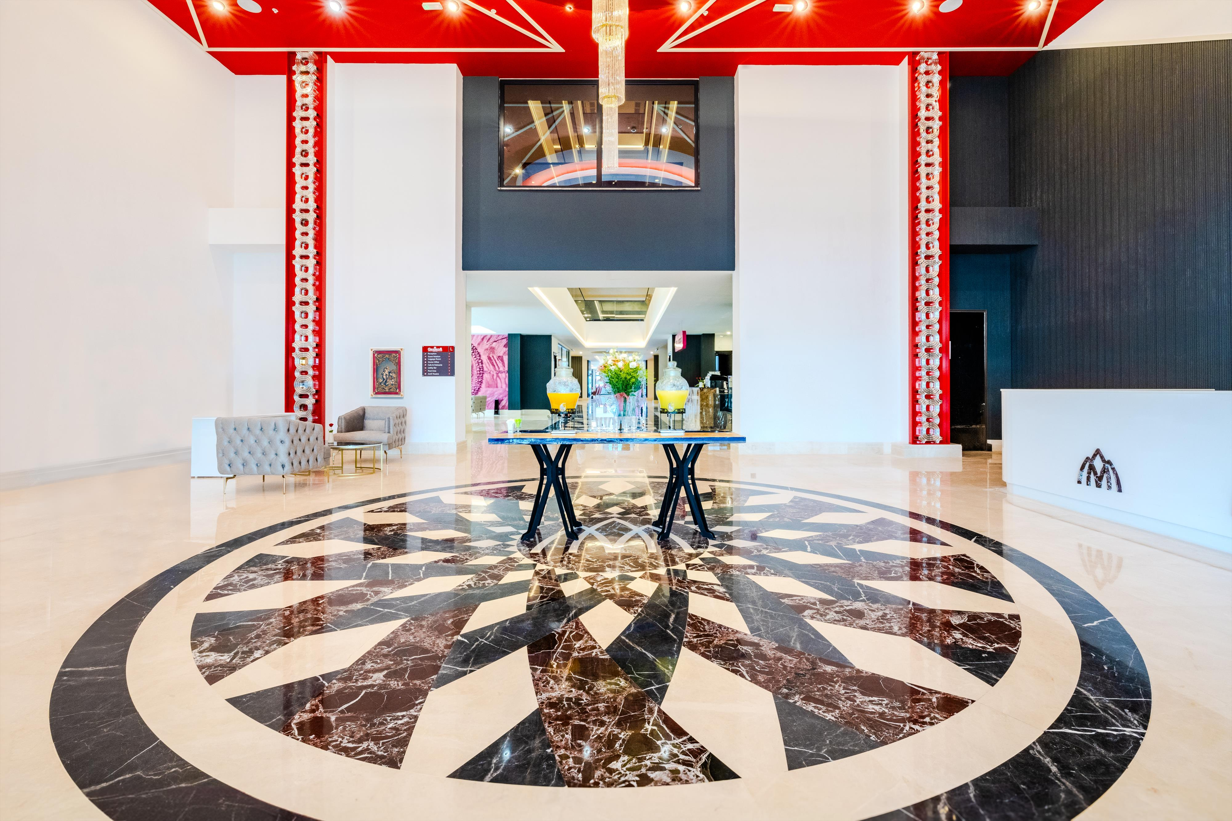 Granada Luxury Red 8