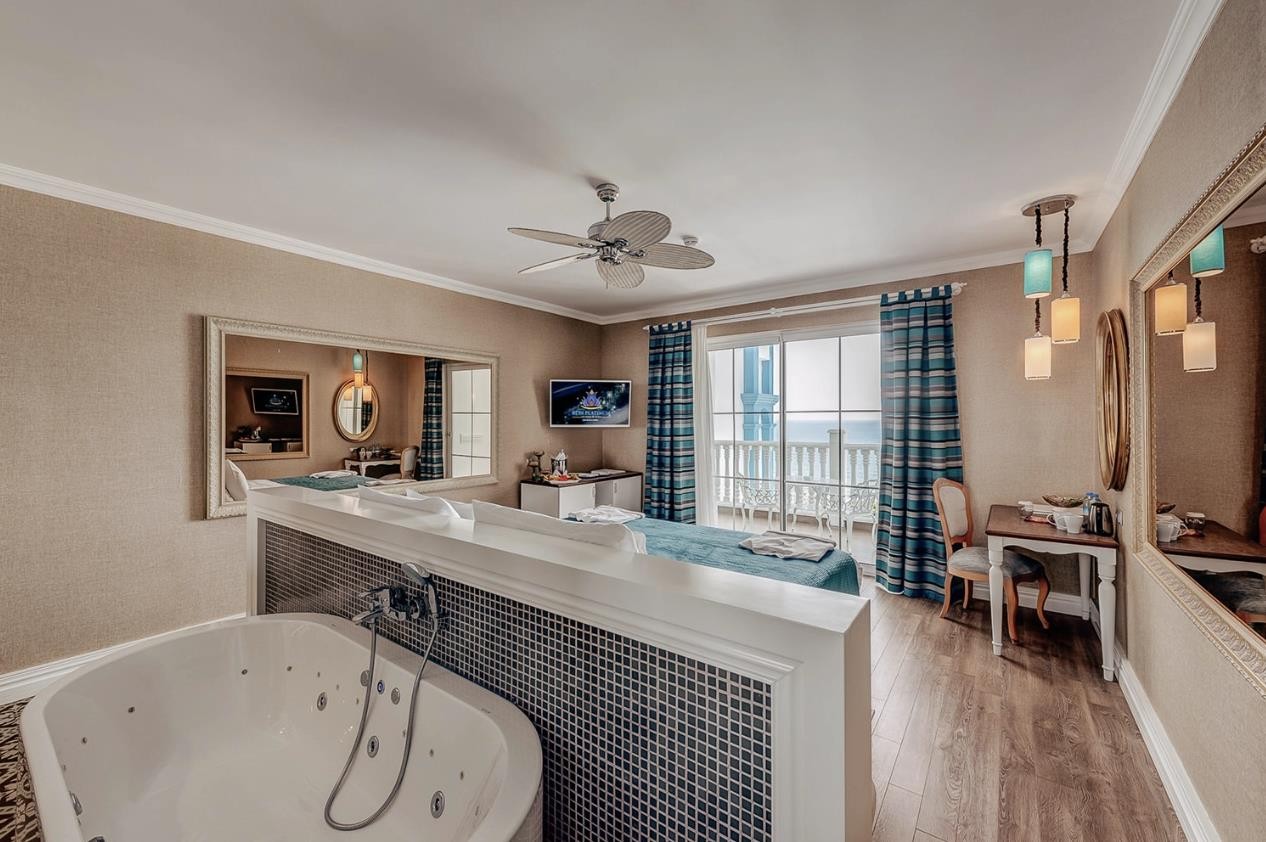 Rubi Platinum Spa Resort And Suite 9