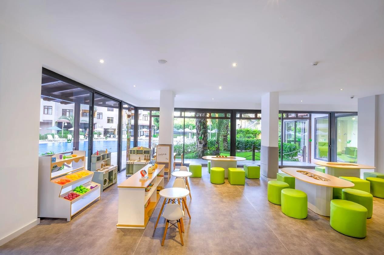 Utopia Resort And Residence 16