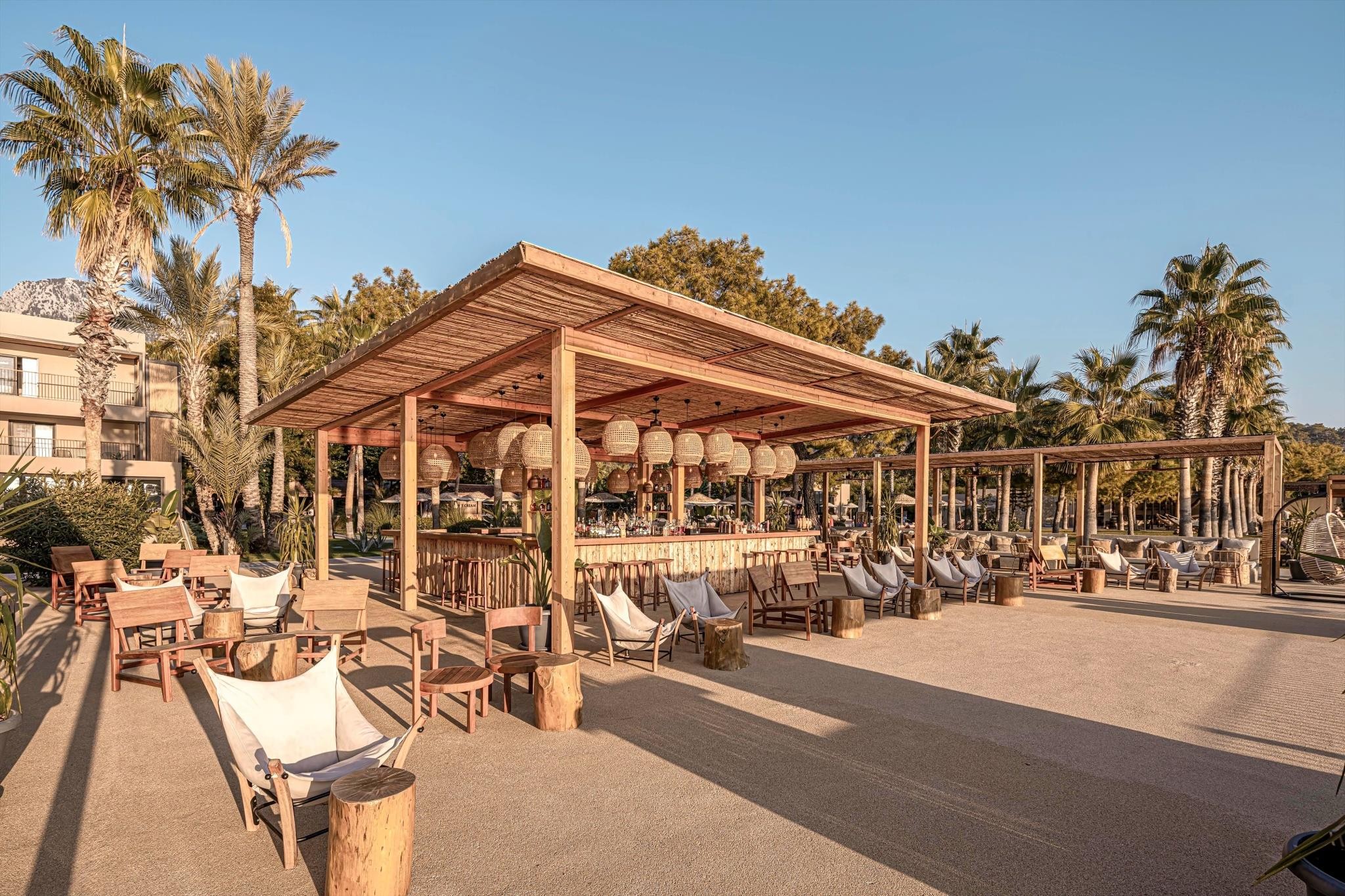 BALMY BEACH RESORT 13